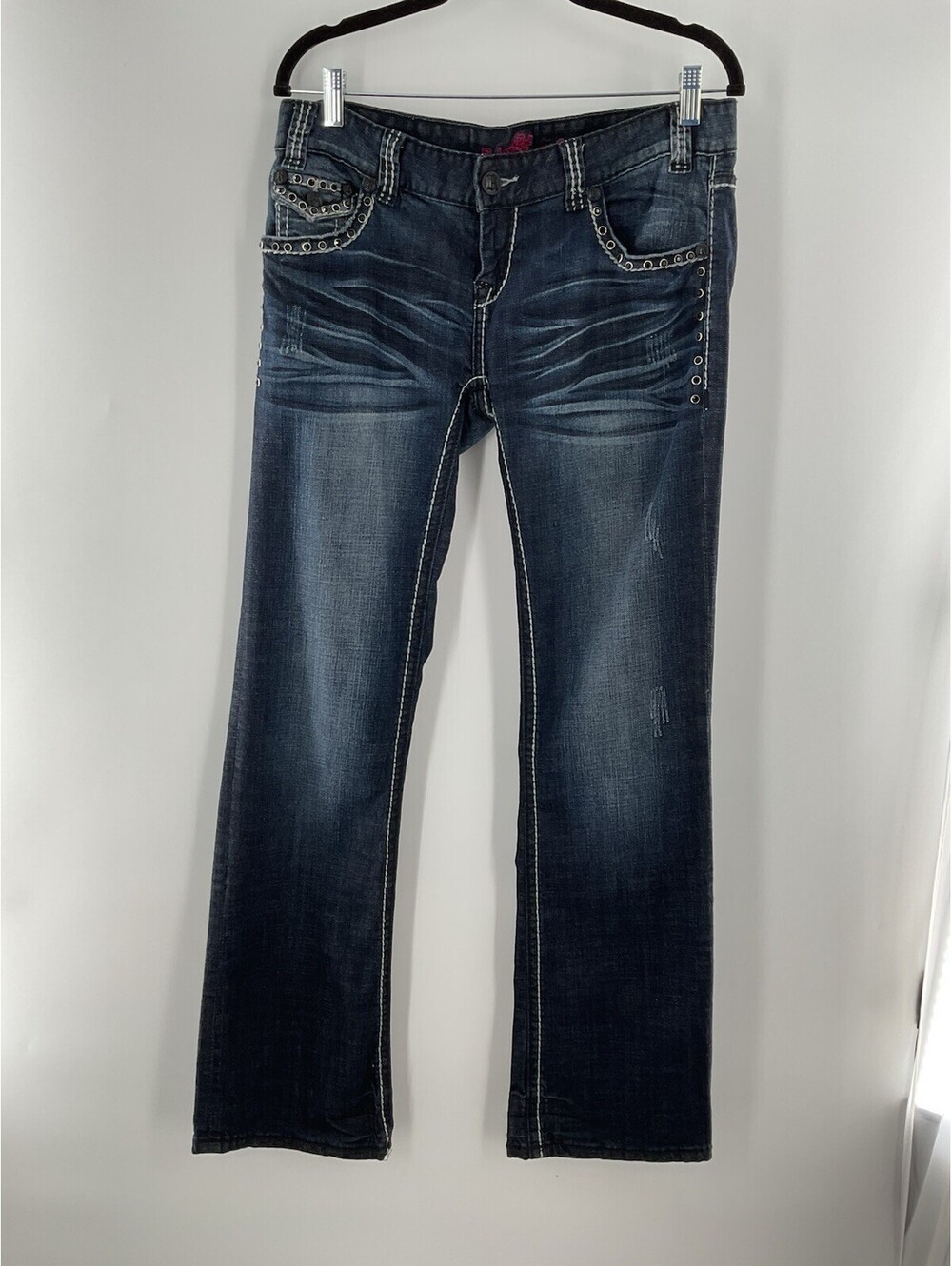 Rock and roll cowgirl women’s 30x34 jeans Low Rise Dark Wash 070